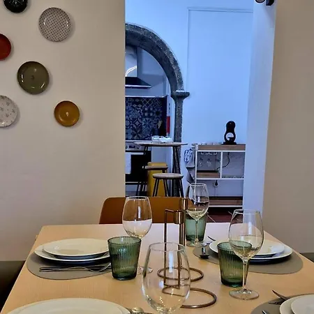 Casa Da Porta Amarela Vakantiehuis Ponta Delgada