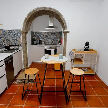 Casa Da Porta Amarela